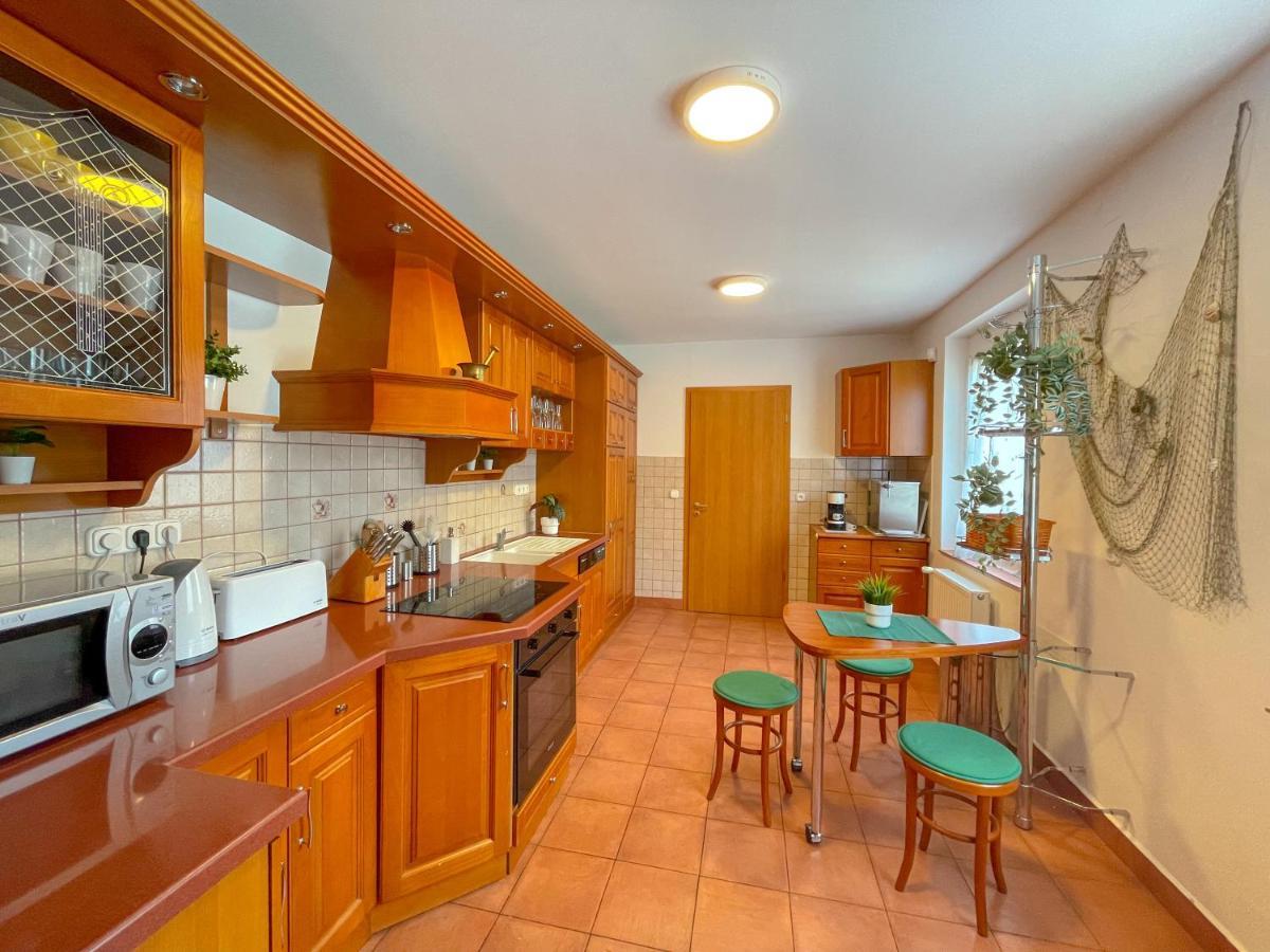 Zoeldpart Villa Balatonszarszo Exteriör bild