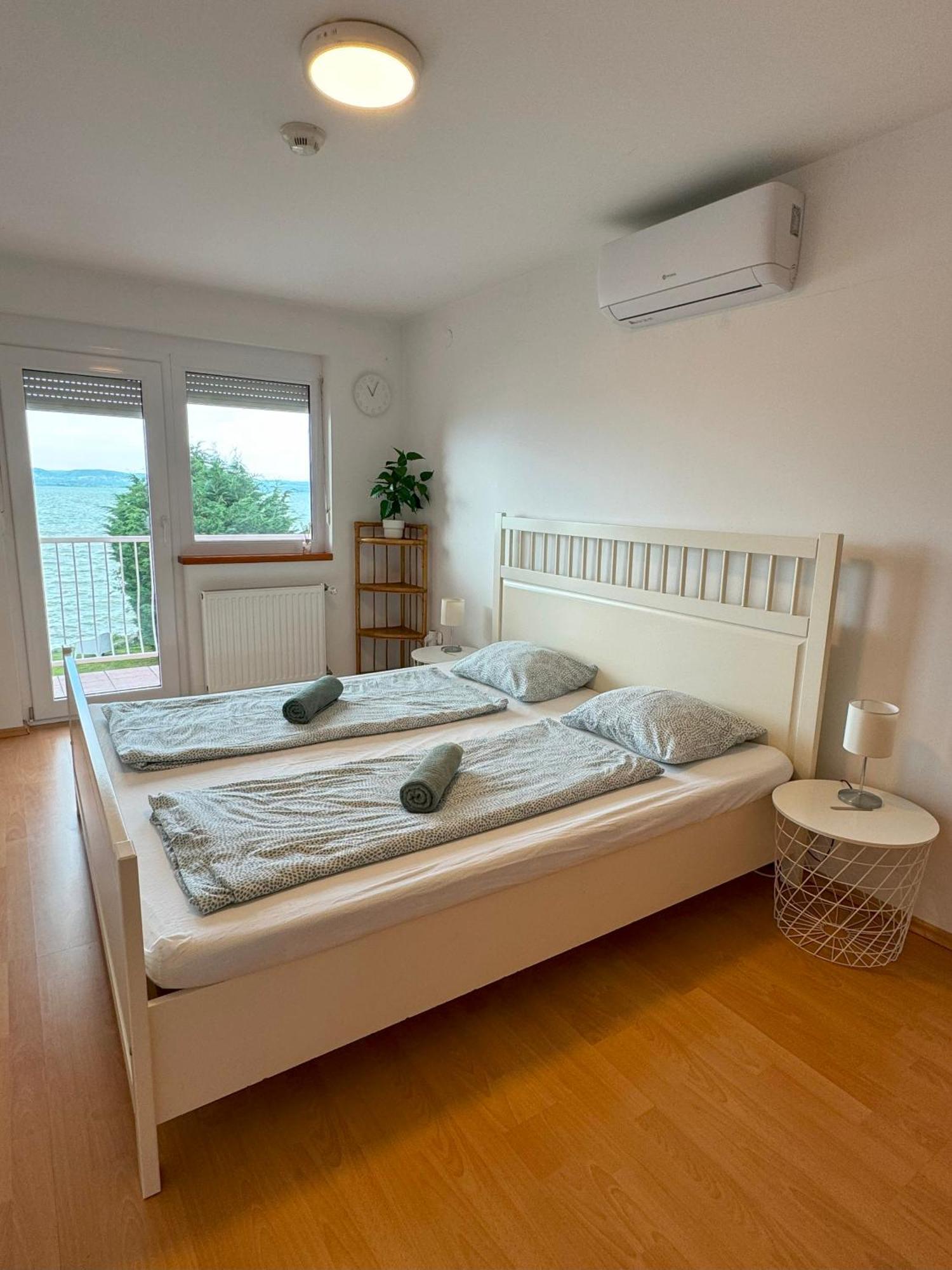 Zoeldpart Villa Balatonszarszo Exteriör bild